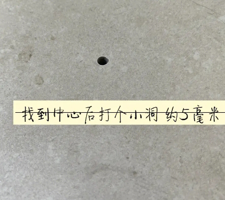 平昌瓷砖空鼓维修公司专业解答在瓷砖铺贴过程中，如果砂料搅拌不均匀，将会带来以下问题